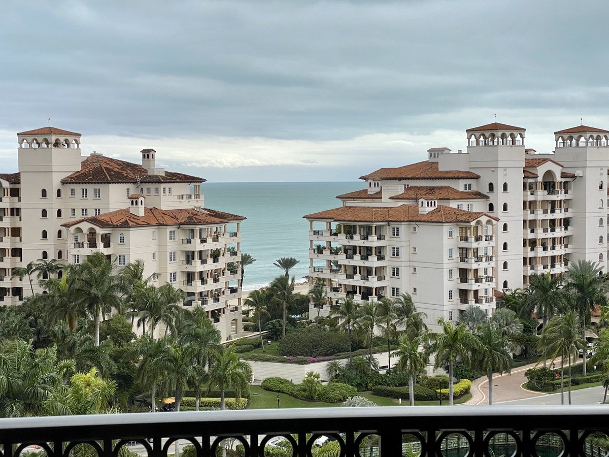 AHTGlobal's tweet photo. AHT Global is always on point when it comes to finalizing last minute touches for our clients at the Fisher Island Club. Happy Holidays!!

#ahtglobal #fisherisland #miami #miamibeach #smarthometechnology #crestron #smarthome #greatcustomers #exclusivity #happyholidays2019 https://t.co/D76Pk6n5lu