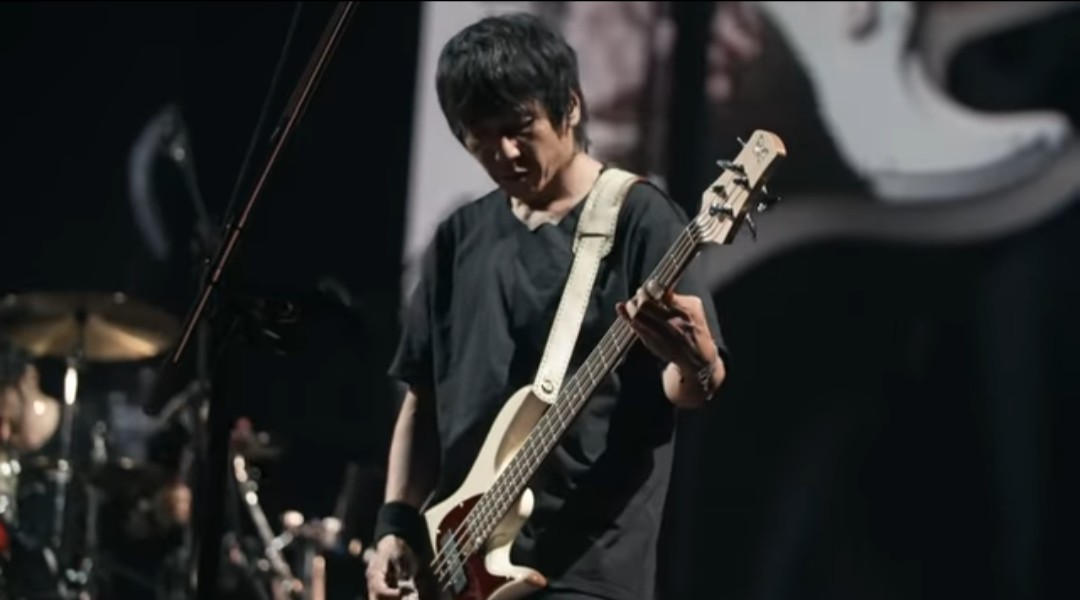 Against All Gravity あのタイミングのあのアングルでナカケー抜いてたカメラマンさんマジで有能 Mr Childrennavi