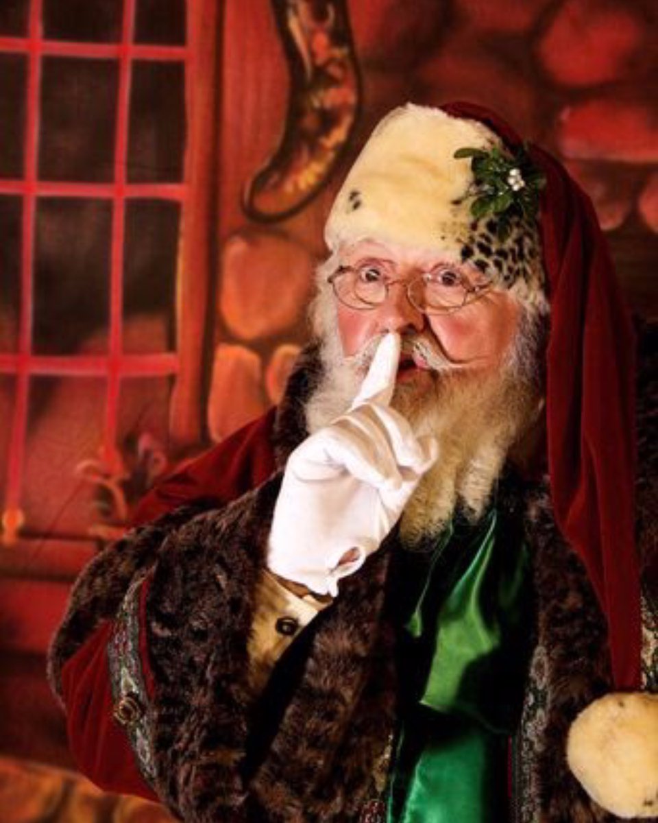 VisitHermann's tweet photo. Merry Christmas Eve! Wishing you and yours a safe holiday, filled with great presents from Hermann.
#VisitHermann #Christmas #ExploreStLouis #MissouriAdventure https://t.co/L2m5Ta4TFf