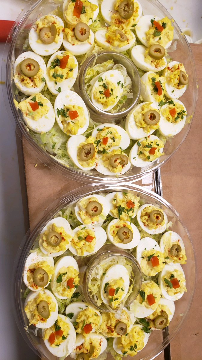 AdamsMarkets's tweet photo. Need a ready made app to bring to Uncle Bob's for dinner? #Shelton has you covered with these deviled egg platters! π₯β
#HolidaysMadeEasy #MmmDeviledEggs #HelpfulElves https://t.co/QUPvzs6xqb
