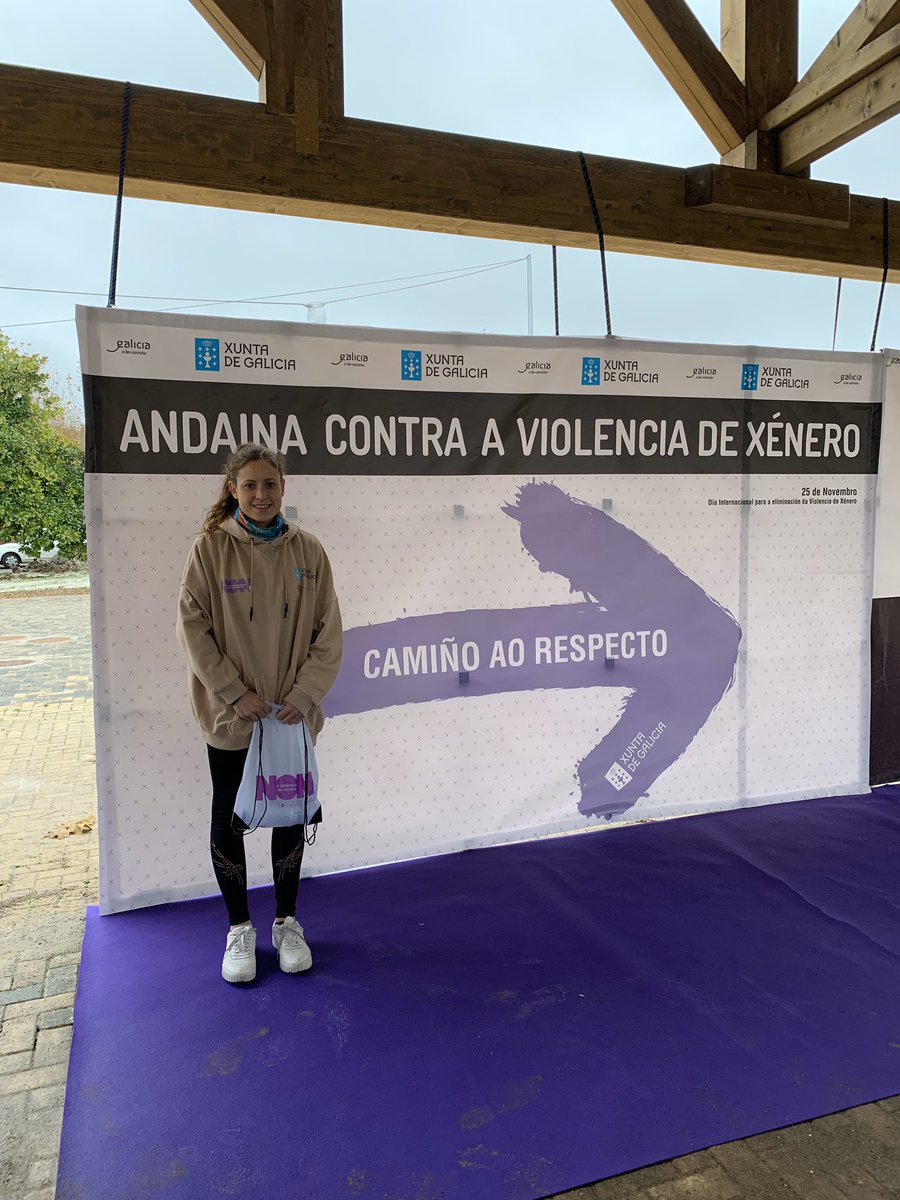 beagomezcortes's tweet photo. #tbt quería aprovechar para revivir este día, hacer visible esta lucha, y desearos una Feliz Navidad!🎄#nonaviolenciadexénero  @Xunta @igualdadenarede @2021_xacobeo https://t.co/IgczP3nkO3