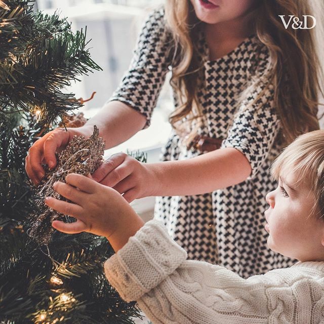 V&amp;D wenst jullie fijne feestdagen toe! #fijnefeestdagen🎅🎄 #vroomendreesmann #kerstmis2019 ift.tt/35TyM53