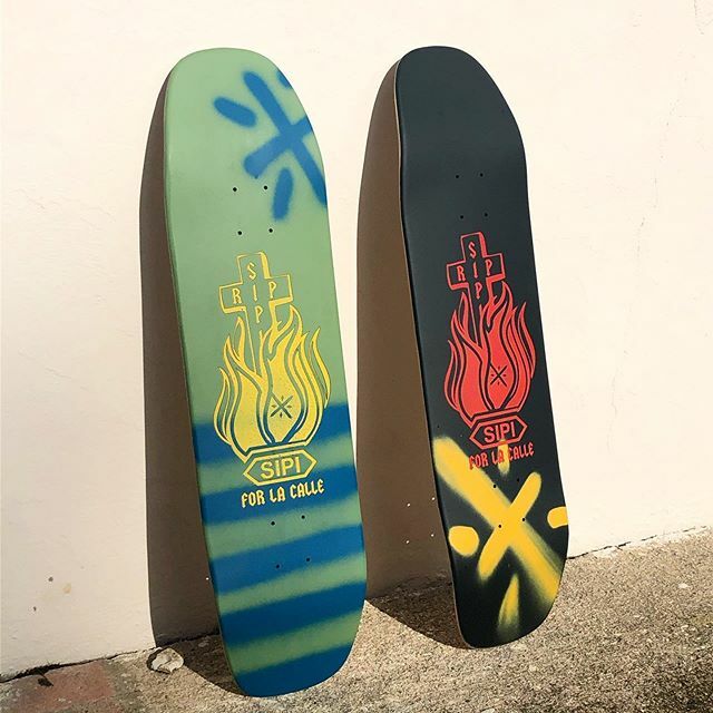 sipigoods's tweet photo. Merry Christmas to all!!! Felices Fiestas para todos. #sipigoods #craftedbyhand #skateboards #madelocal #bcn #rideableart #artofradical #skateboarding #woodworking #art #arte #illustration #design #fabrication #skateallday #streetsurfing #goodtimes #goodvibes #california #ba… https://t.co/lcMCde0mJd