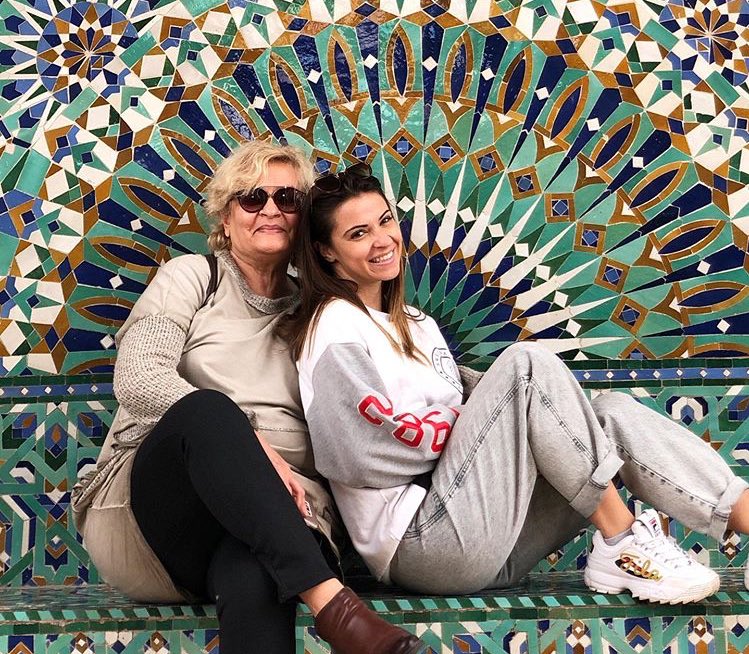 faanrayitsaa's tweet photo. Mother and daughter👩‍👧 #TeamIkonomova #maroc #holidays https://t.co/v6e4iSk8YJ