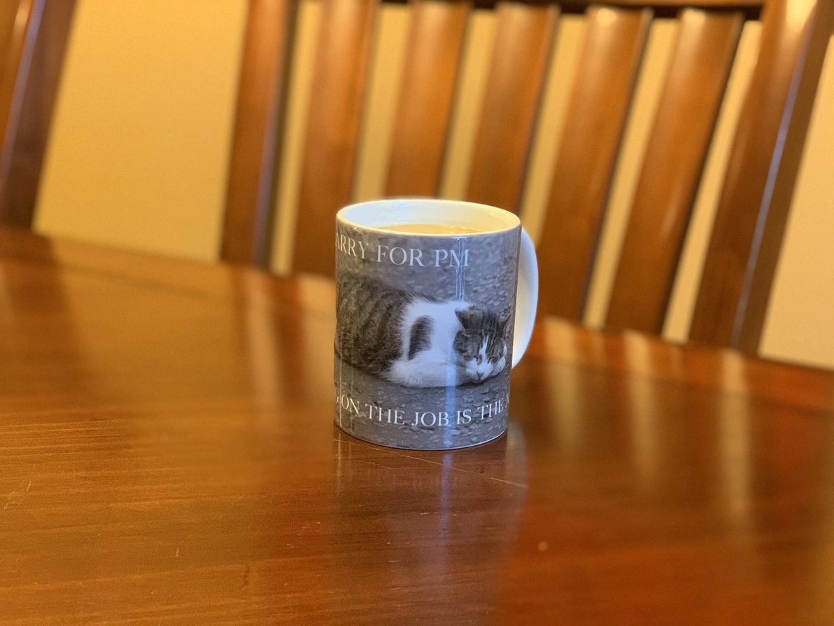 PShallen's tweet photo. @Number10cat @justin_ng Merry Christmas, Larry &amp; Justin! I enjoyed my morning coffee in my Larry mug that Justin hand delivered to me at the palace. https://t.co/pZlfWnQMXi