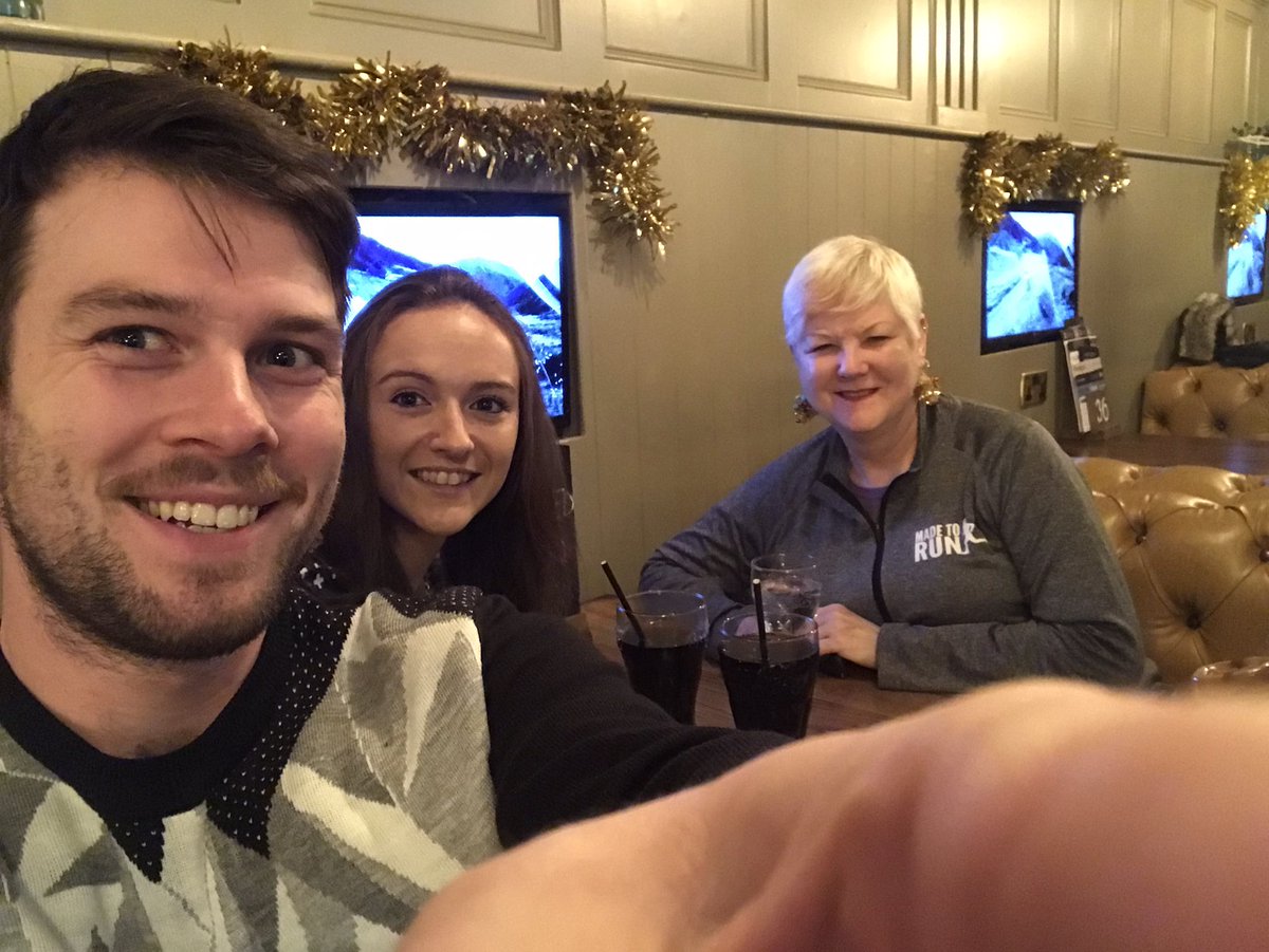 Made to Run team out for an impromptu works Christmas meal over the road at the <a href="/SeftonArms/">Sefton Arms</a> 🎄🏃🏻‍♂️🏃‍♀️⛄️❄️