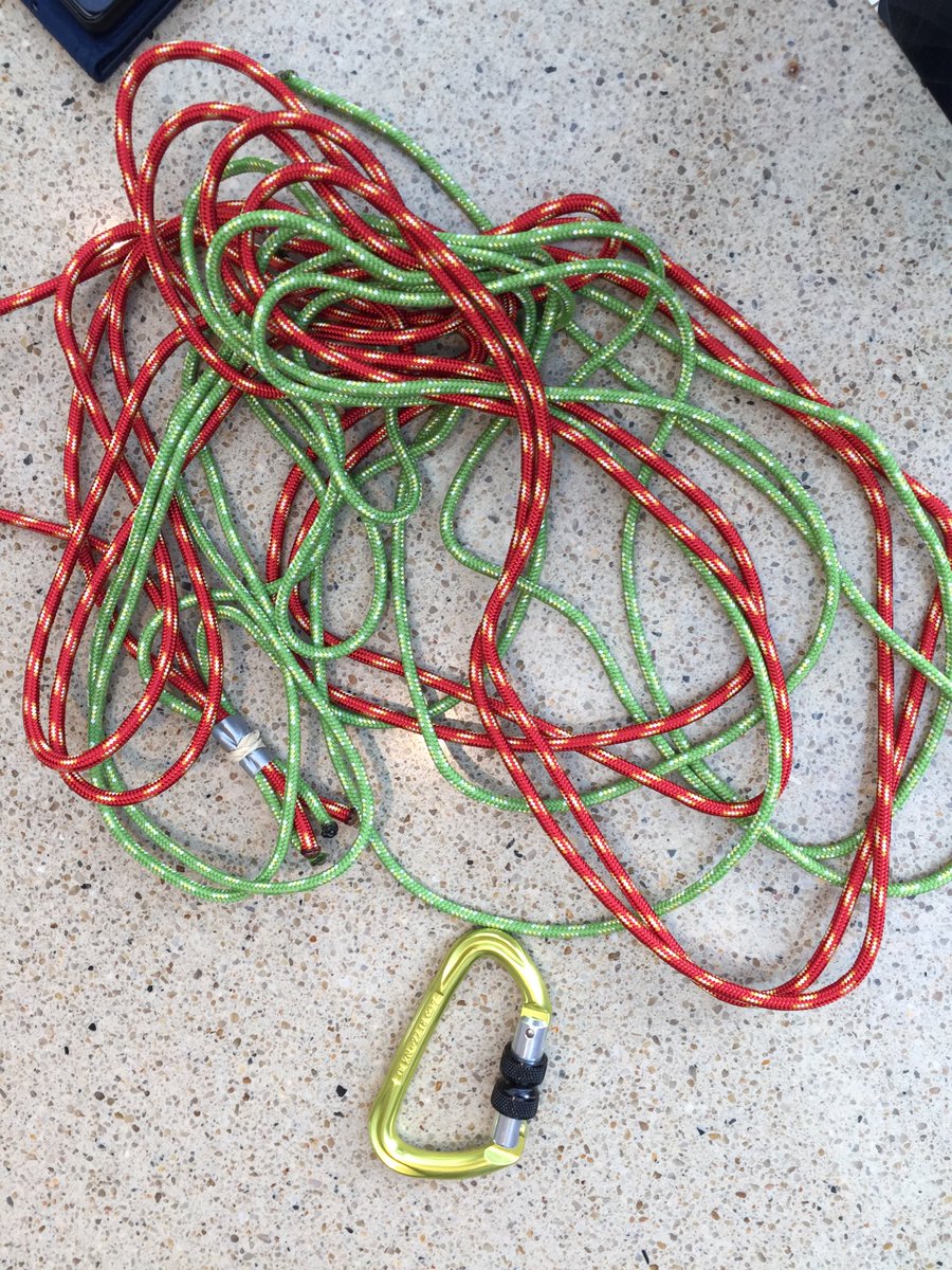 angusjwells's tweet photo. This year’s Christmas project: from a pile of climbing cord into a festive dog lead. That killed a few hours. https://t.co/UVMRZ9F1K7