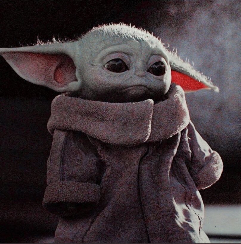 meg_pel's tweet photo. Me dreading Christmas because of family drama but also me sitting at Christmas living for the family drama https://t.co/Eu4DA9hRmc