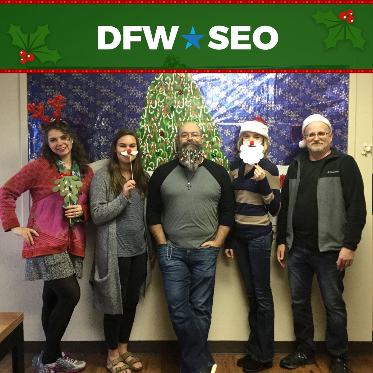 DallasFW_SEO's tweet photo. The team at DFW SEO wishes everybody a very Merry Christmas! If you're looking for the best digital marketing agency for your Dallas/Fort Worth area business, look no further than DFW SEO. Call (800) 231-4871 and visit https://t.co/bZ6Ym8BNZz to learn more. #DFW #SEO https://t.co/ikG2OQKICH