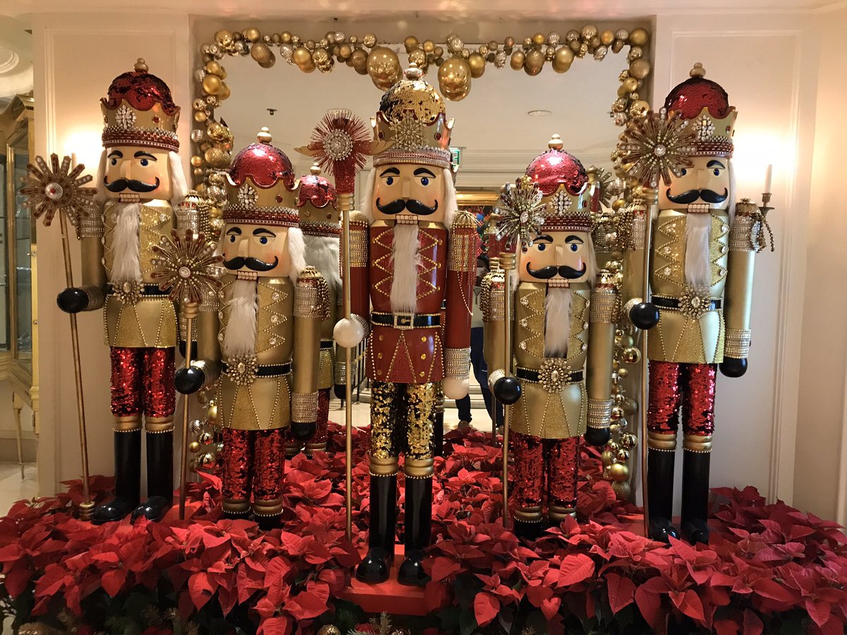 realprincess1's tweet photo. Happy Holidays https://t.co/5c9vAFdnjG