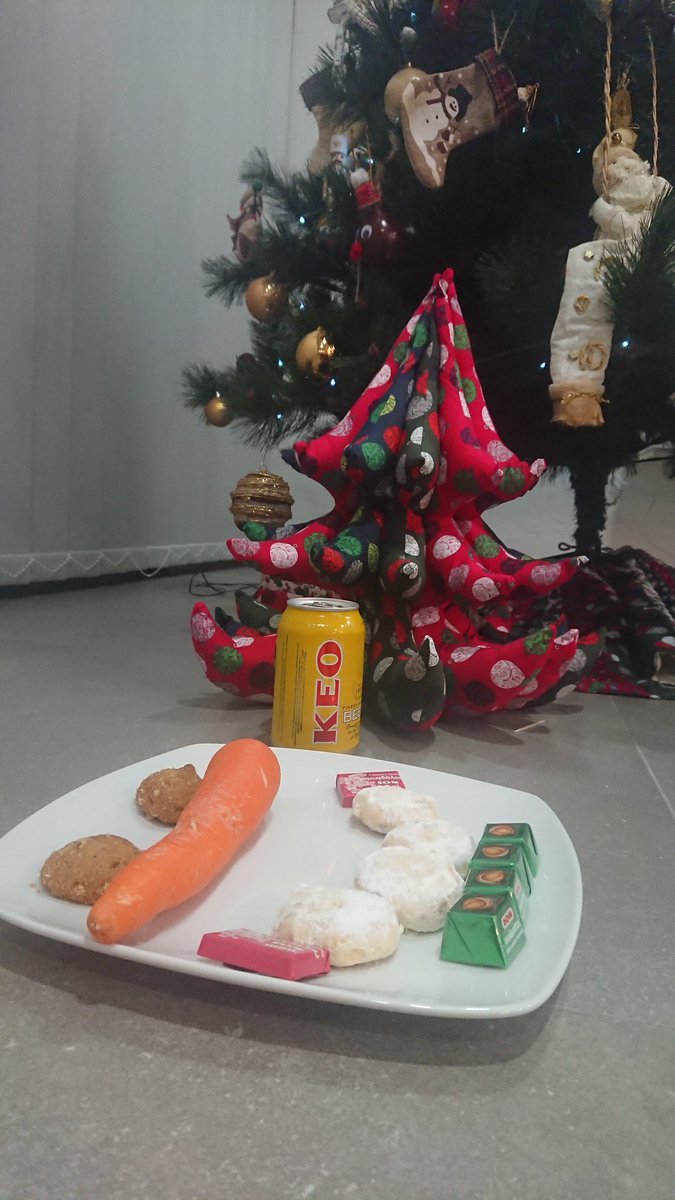 Αν μη τι άλλο, ο #SantaClaus μας και ο Ρούντολφ του, νηστικοι δεν θα μείνουν. Θα φάνε την Ion τους, θα πιουν και την <a href="/KEO_Beer/">KEO Beer</a> τους. #Cheers και καλές γιορτές σε όλους. 🤗🎄 #Cyprus