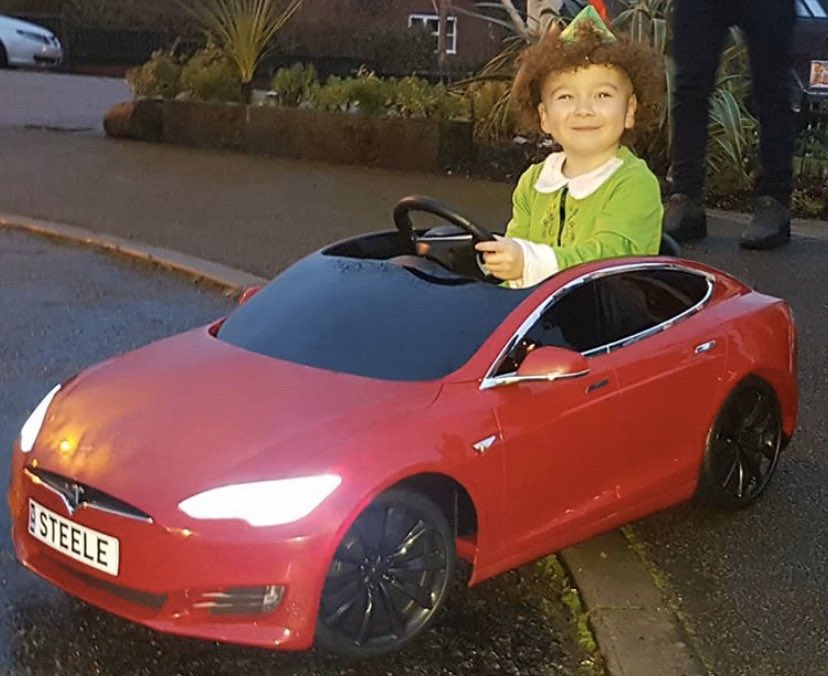 ppprotect's tweet photo. Merry Xmas everyone have a great time and we will see you all next year 🍷
#tesla #ppprotect #elonmusk https://t.co/ce21bxhUCR