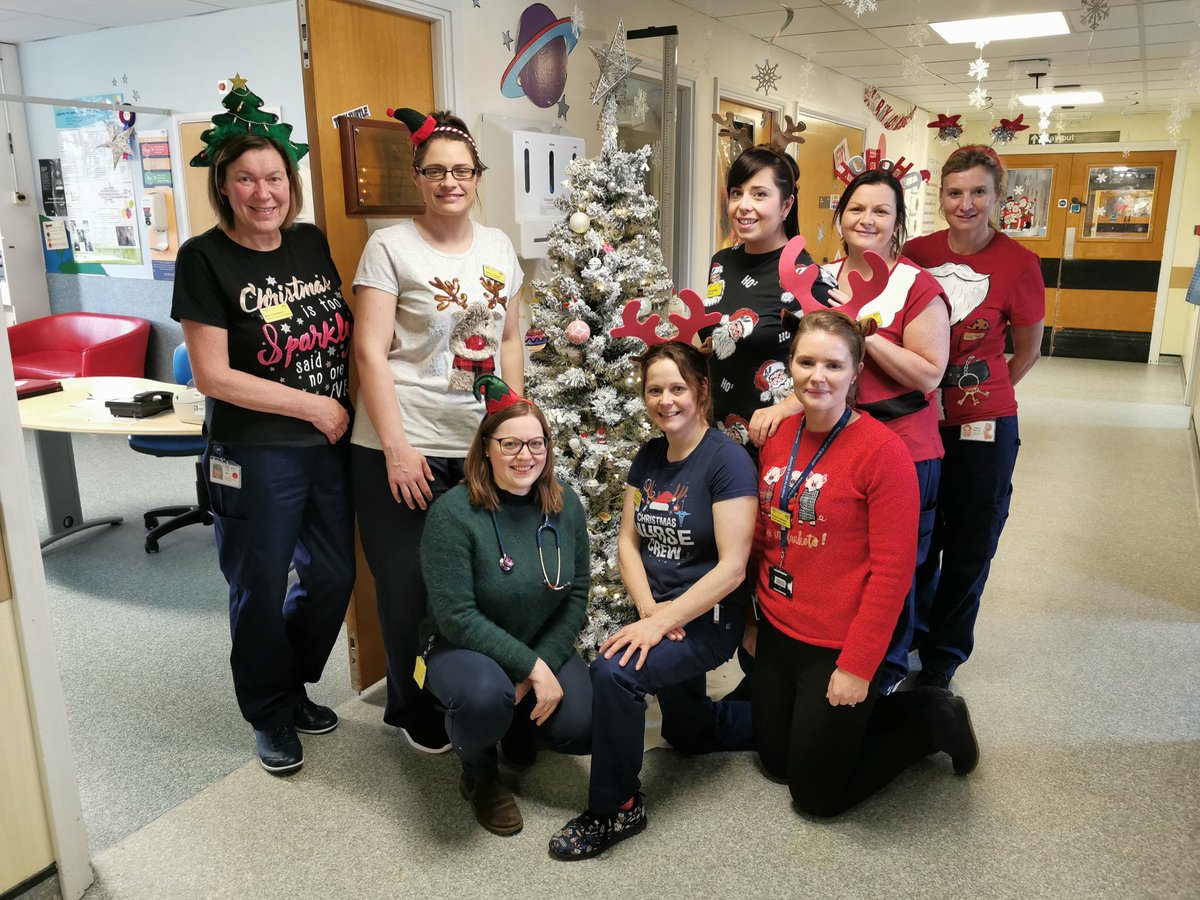 MatDanielle's tweet photo. @CoNoahs merry Christmas from everyone in ward 15 🎄🎅x https://t.co/8QAXAQ6Uj4