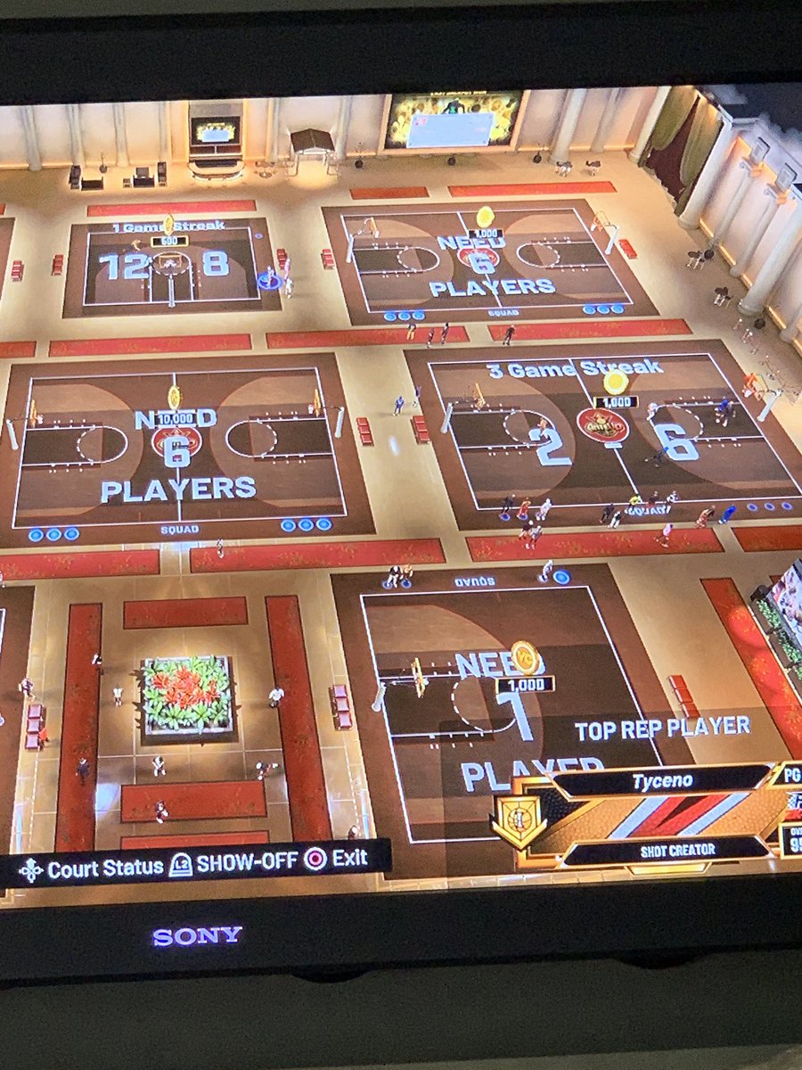 JLin11Six's tweet photo. @tyceno Come play me on the 1s court you bum. You ain’t good!! All you do is hide behind Z or Chico 🤣 You’re a bum https://t.co/0hGgU0boCF
