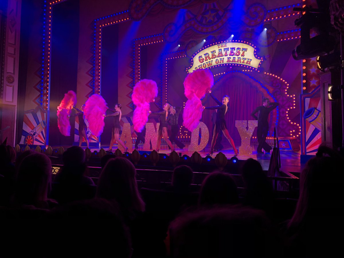 AndyNic9's tweet photo. Welcome back @AndyGray59 the Kings Theatre Panto back to full cast after you being #noverywell Brilliant on Christmas Eve as usual by Allan Stewart and the top man @GrantStottOnAir #perfectstarttoxmas https://t.co/4hs9WH4Dx5
