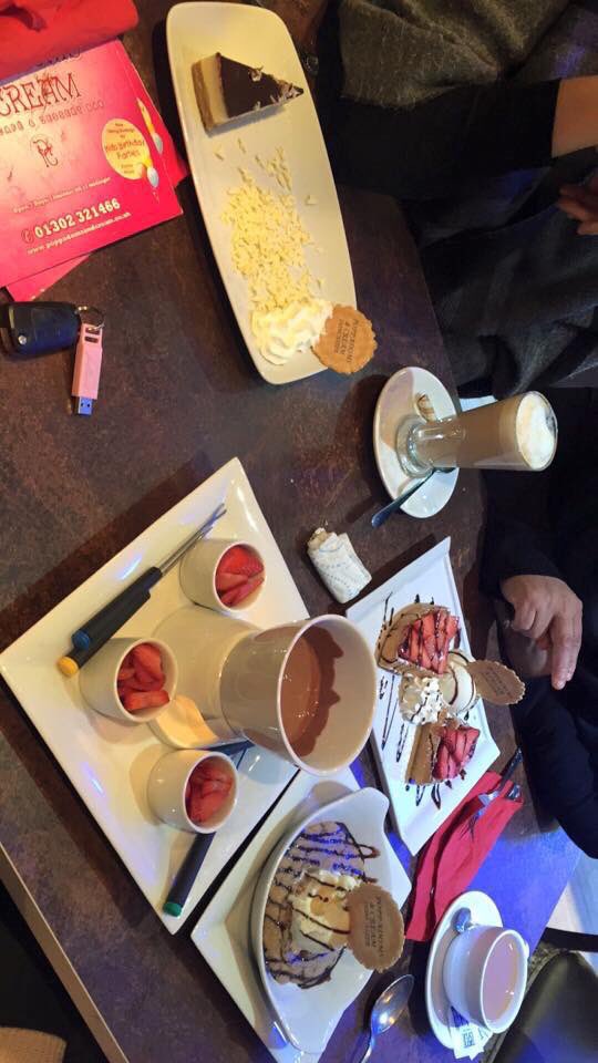 TajMahalDonny's tweet photo. Come in for coffee and waffle https://t.co/EZKaaVKvyD