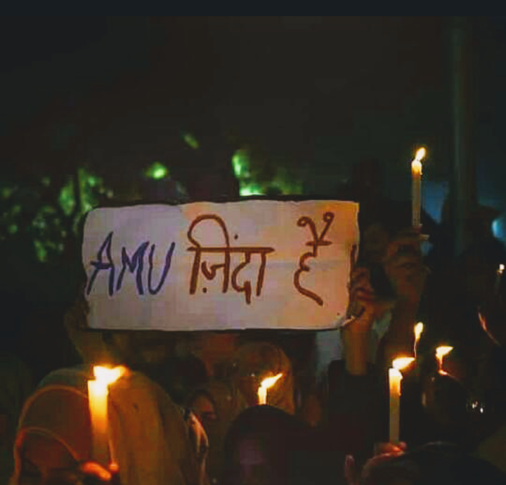 uqabi_ruuh's tweet photo. Tareekh batati hai har daur_e_sitam me,
Hum Zinda the, Hum Zinda hain, Hum Zinda rahenge !!!
#AMU_NeverShuts
#FightBackAMU
#LongLiveAMU https://t.co/YOLQZfR86l
