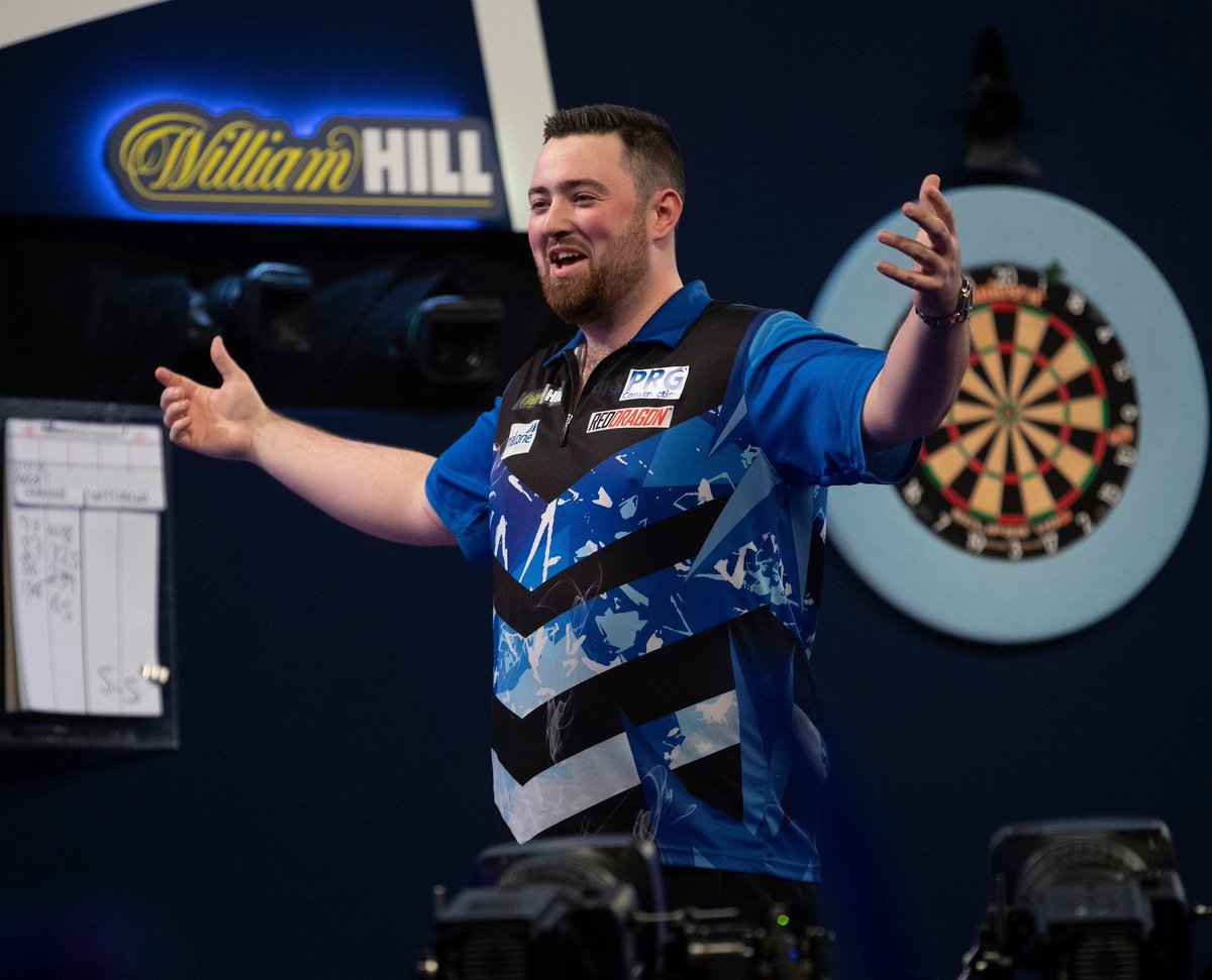 PRGConstruction's tweet photo. Cool, Calm and bloody Classy. And we march on x Luke Humphries 👏👏👏🎯🎯🎯 https://t.co/0EAqBLdo30