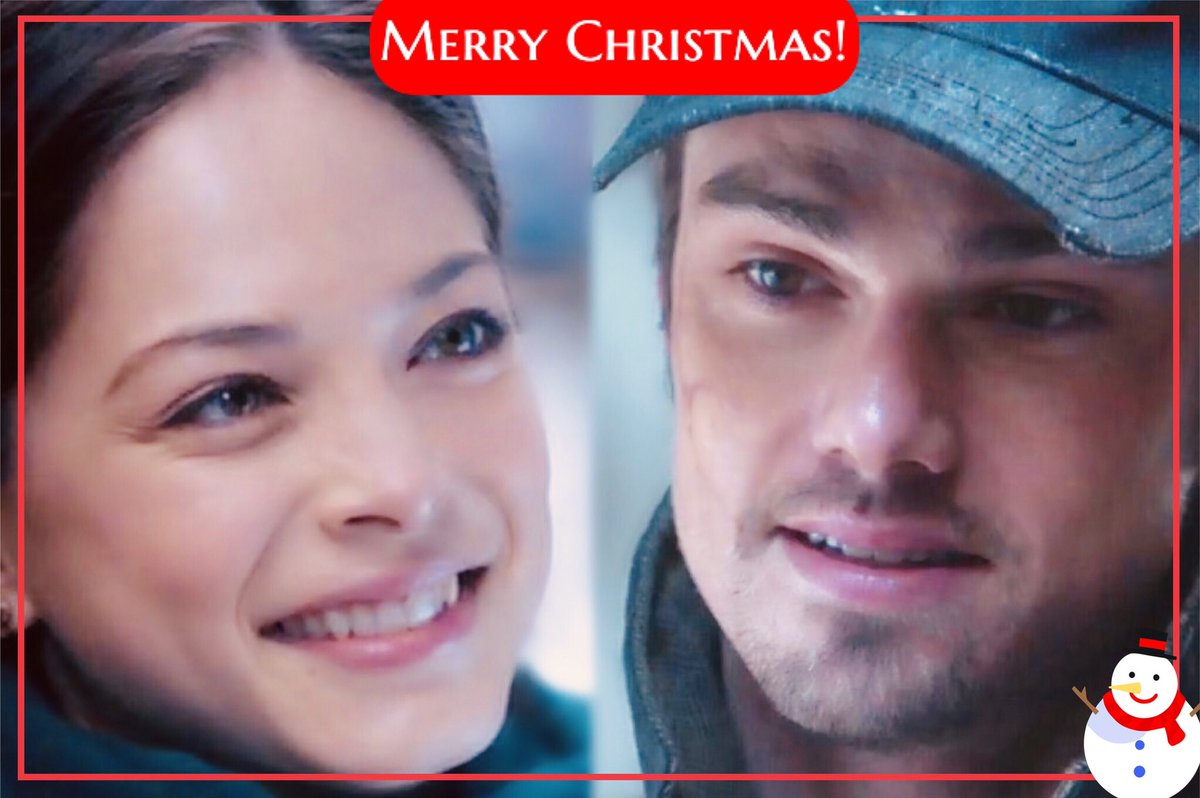 JDee_Wookie's tweet photo. Merry Christmas as well to my beloved #Beasties!!!💖

#BatB
#BeautyAndTheBeast
#BatB4ever https://t.co/4VPNrtQRre