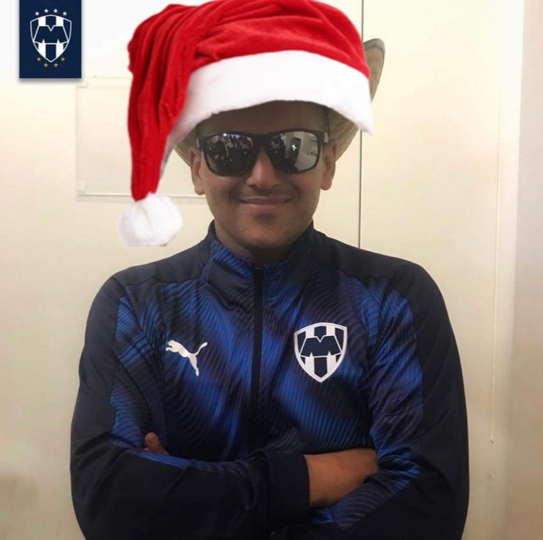aguilaar11's tweet photo. Todos hoy 🎅 // Todos el 26 🤠 https://t.co/wWcrBBBC2q