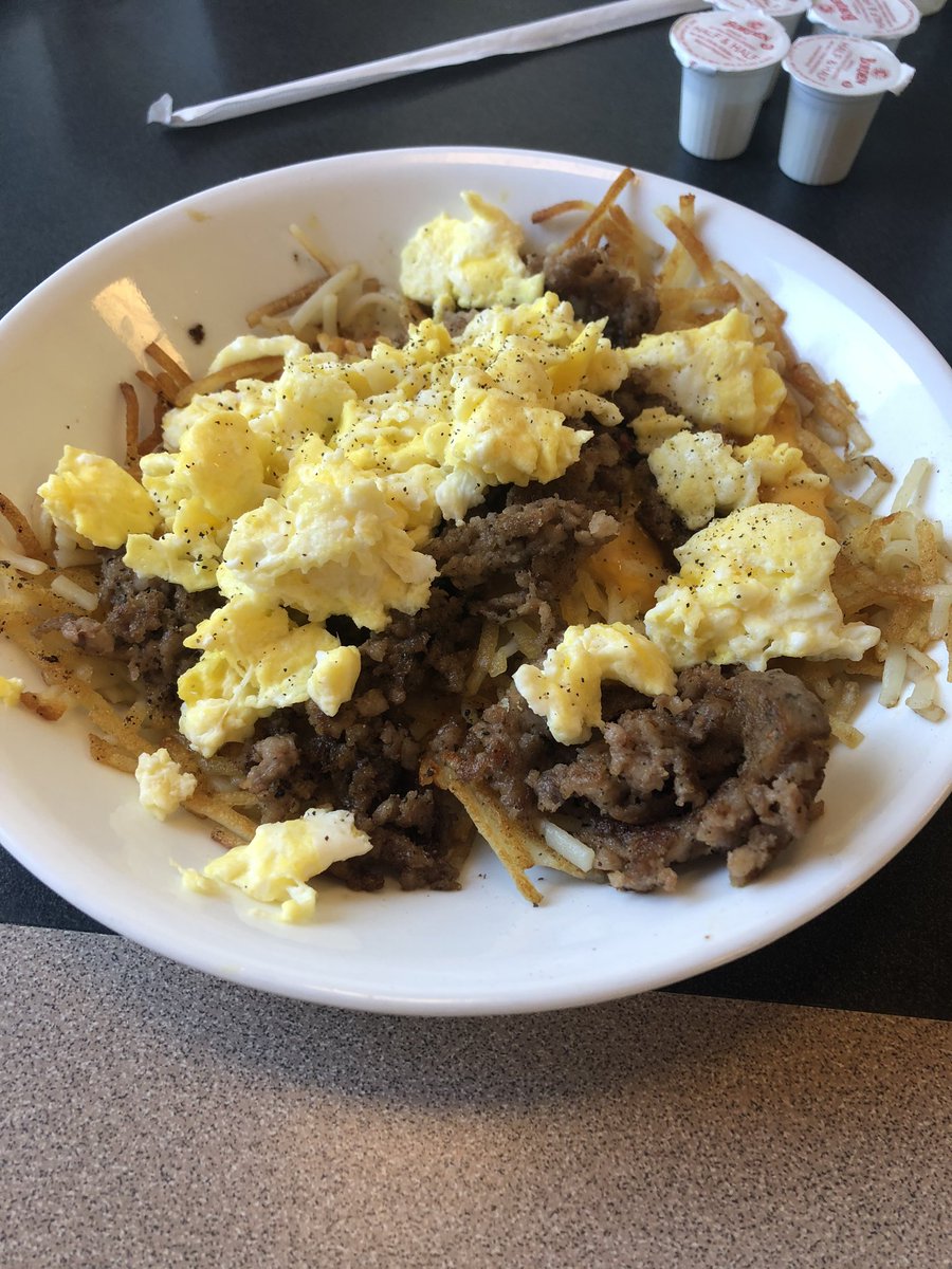 piazzabrad's tweet photo. Mmmmm.   Hash brown bowl @WaffleHouse is always on my list to eat when I visit the South! https://t.co/e9li8q2IcL