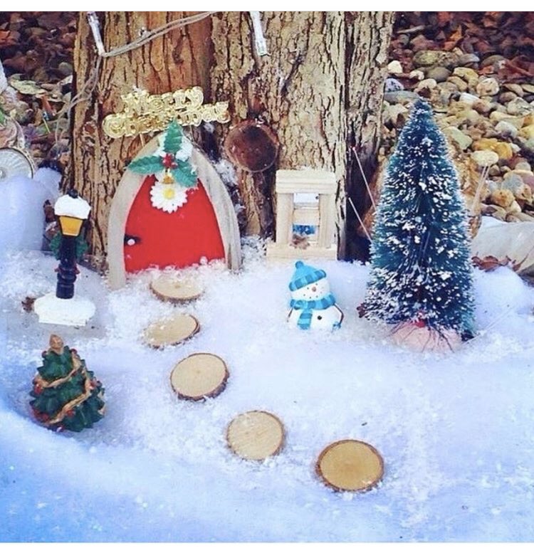 Wishing all our followers, your families and of course your fairies the most magical Christmas ever!! 🎄❤️💫 Thank you so much for your support as always and for looking after your fairy friends so very well all year! 🧚🏻‍♂️✨