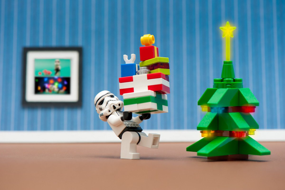 DikshaNanduri's tweet photo. Bon réveillon à tous, surtout à ceux qui se réveilleront avec un boîtier #emisphere au pied du sapin 🎄😘 https://t.co/etvLV41tet