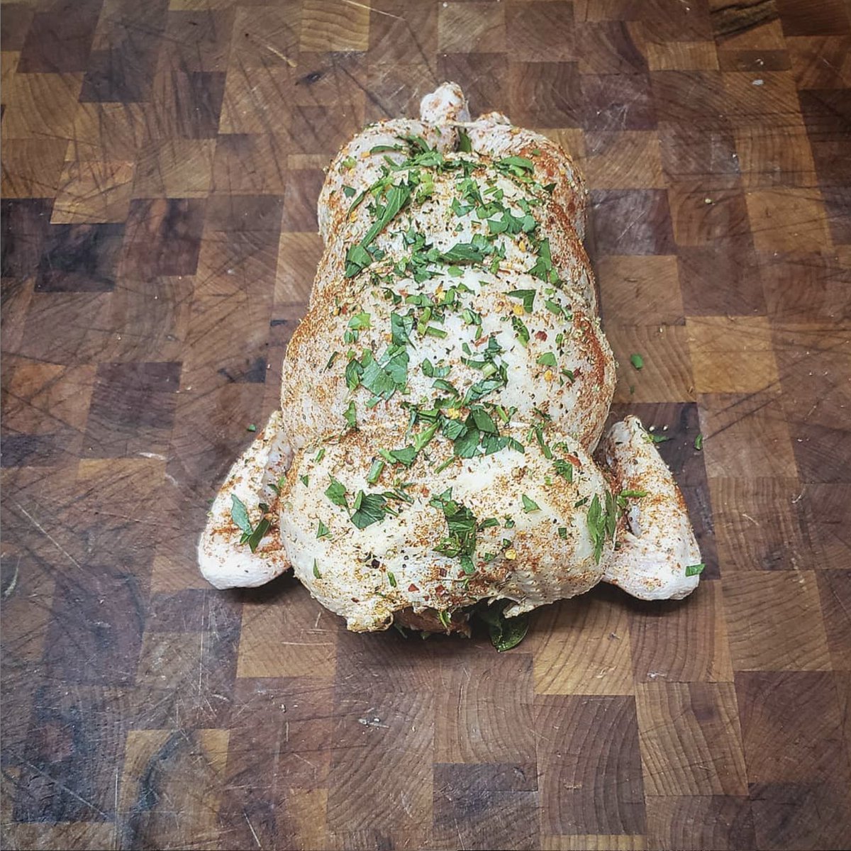 MurraysChicken's tweet photo. Handsome, delicious and @CertifiedHumane. The perfect meal! Via #pinosprimemeatmarket - "Perfect weather to turn on the oven and roast this delicious deboned stuffed chicken!" #showusyourmurrays #chicken #chickendinner #christmaseve #murrayschickens https://t.co/u9E8UfU6lt