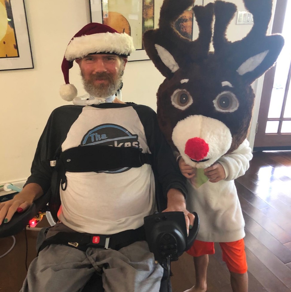 SteveGleason's tweet photo. Santa and his favorite Reindeer have a lot of work to do today. #AwesomeAintEasy https://t.co/Okknq4LvwK