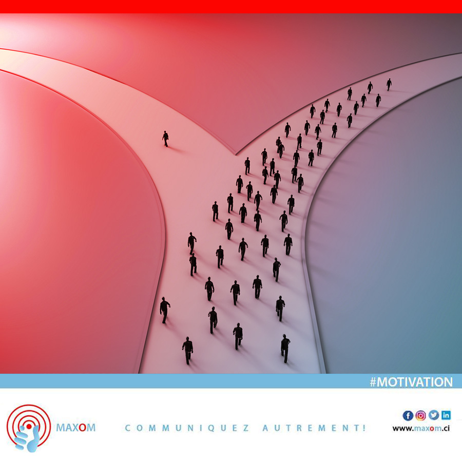 maxomci's tweet photo. [#MaxomMotivivation]
 Si vous désirez réussir alors vous devez commencer par être différent des autres.
#MAXOM,communiquez autrement !
https://t.co/zYYTK7beIT https://t.co/SrYQrbEmqc