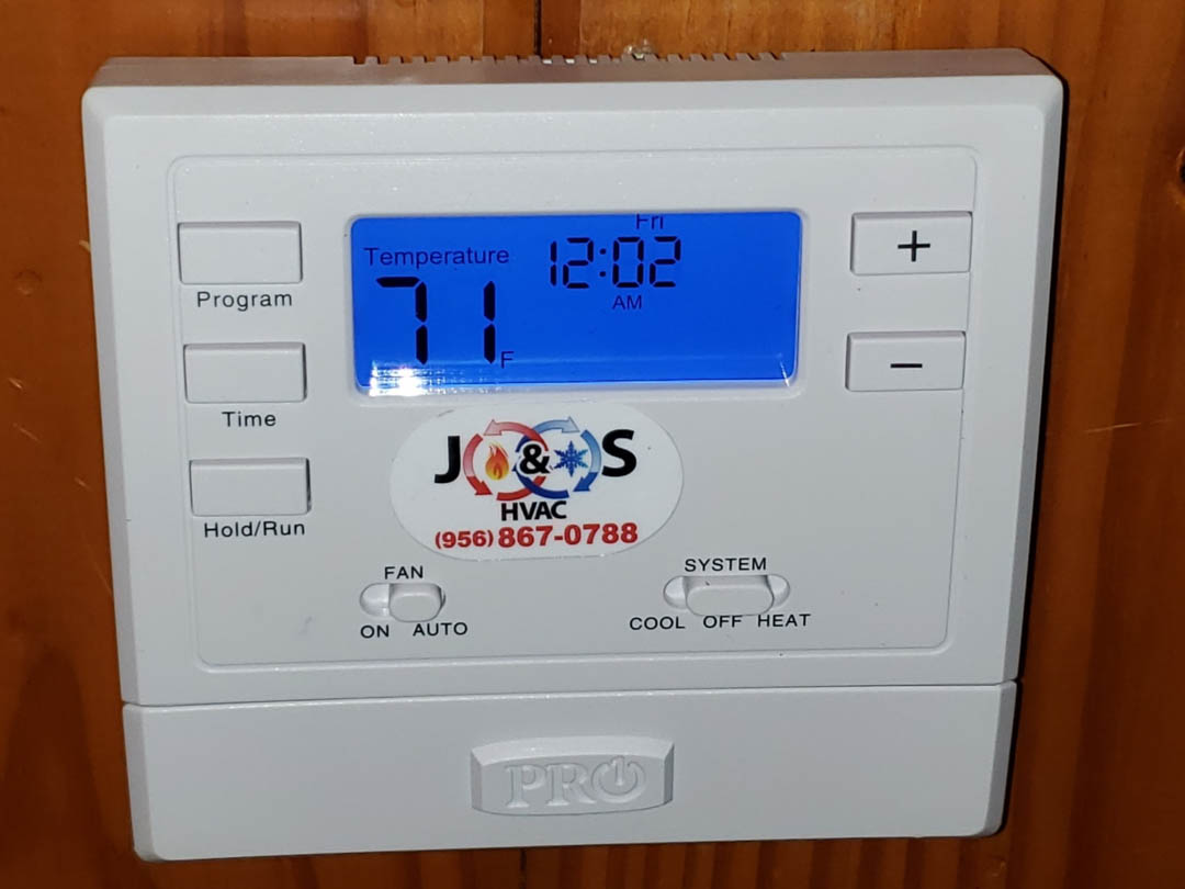 JSAirCondition1's tweet photo. Embrace your #HeatingRepair needs, and contact #J&amp;SAirConditioning&amp;Heating today to get the #bestinthebusiness working with you. Give Us A Call at # (956) 436-5291 today! #ReparacionsDeAireAcondicionado #HVACContractor #ACInstallations #Lyford78569 https://t.co/Z1AQr9wvDN https://t.co/sP6bTf9QQv