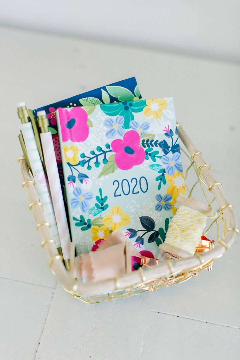 WestgateMallTex's tweet photo. January is officially the month to get organized, so start planning now for a more effective year. How do you plan to get organized in 2020? #LetsGoShopping https://t.co/Dj0QK5jYoH