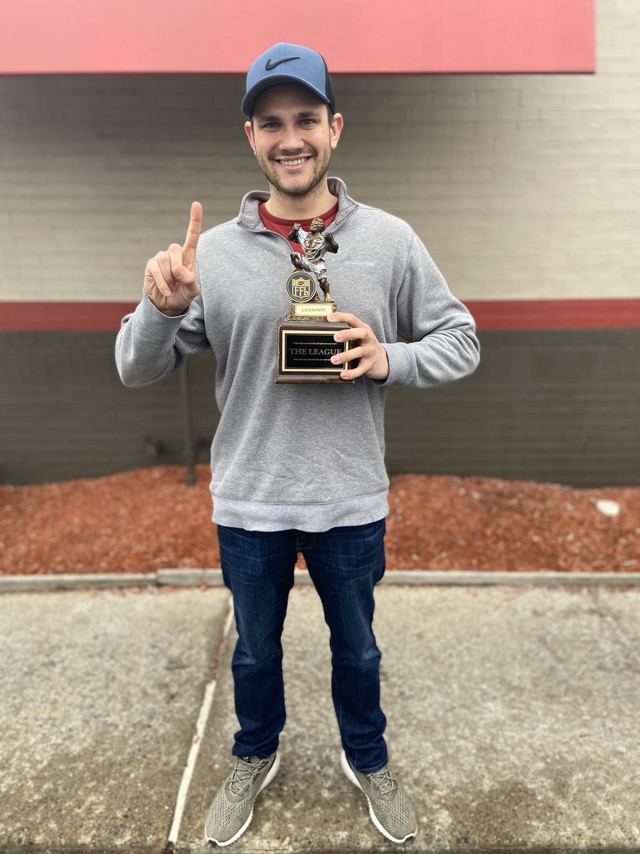 TheLeague412's tweet photo. Congratulations to the 2019 CHAMP and new member of the THN! @NATEDOGG13_ https://t.co/rRZw3EtbSz