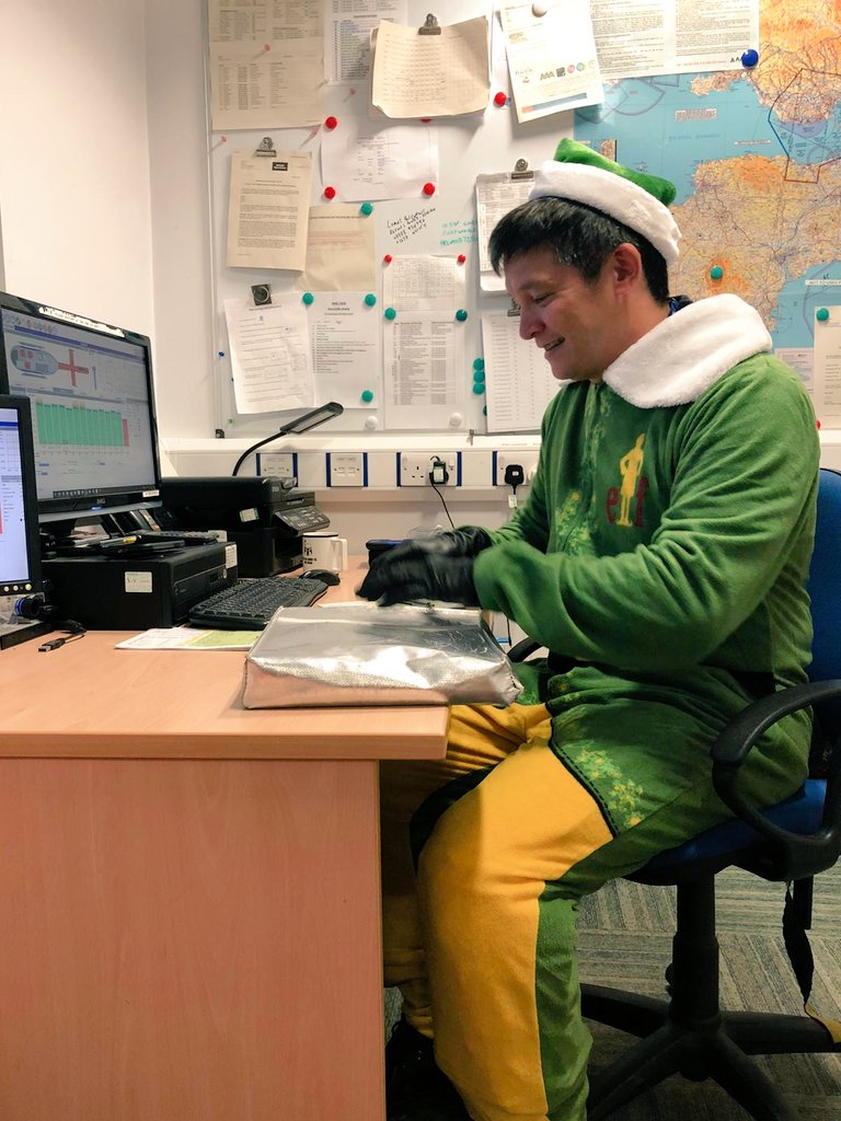 Unfortunately Father Christmas can't fly our helicopter tonight as he's out in his sleigh delivering presents to all the children... But instead he's asked one of his trusted elves to do it!! 🎅🏻🎀🎁

Wishing you all a very Merry Christmas, from the Devon Air Ambulance Team ❄🌟🎄