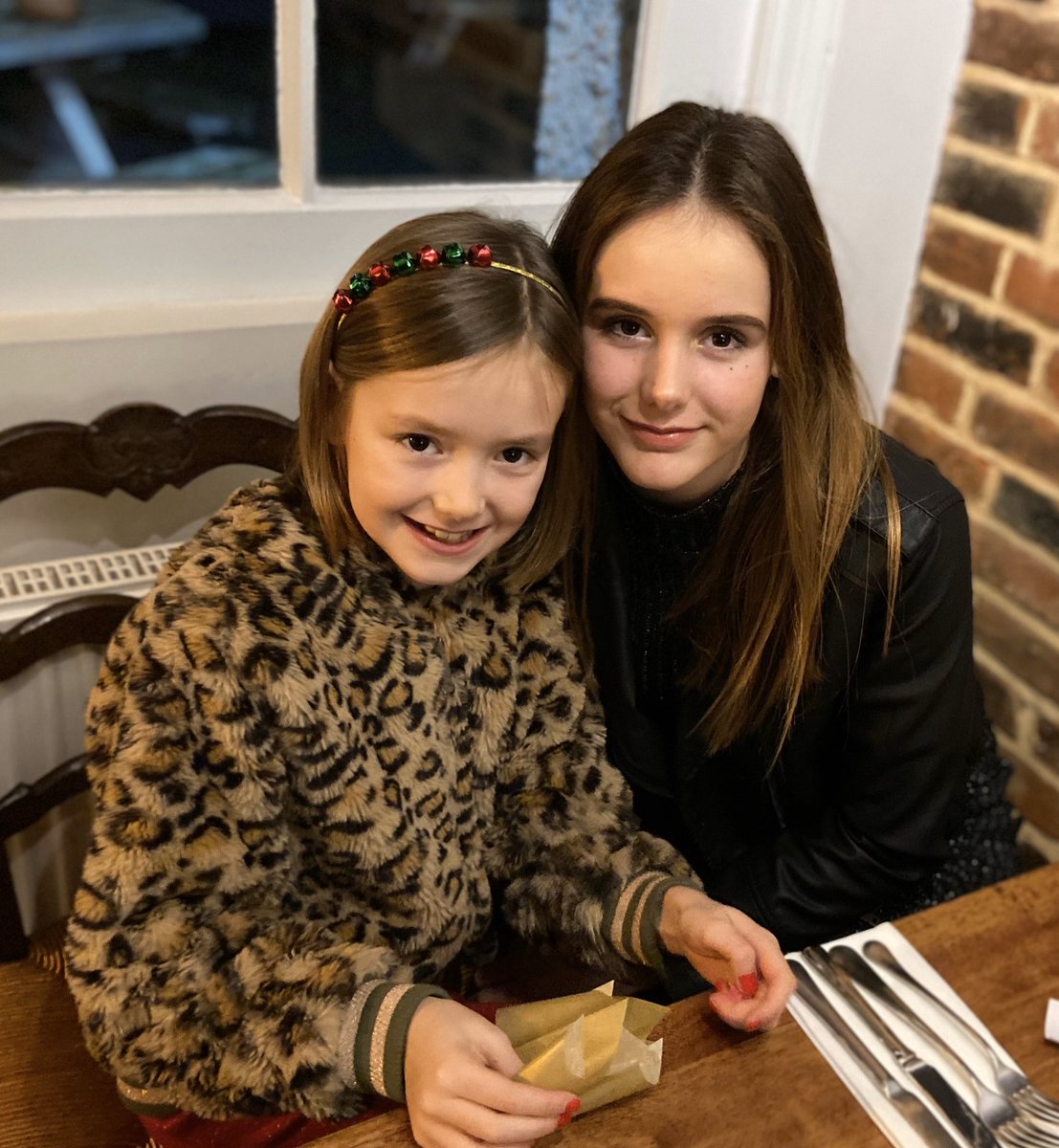 tq1975's tweet photo. Starting the festivities early with our traditional Christmas Eve family meal out @HushHeath 🥂🍽🥂 https://t.co/GyAJx01eAl