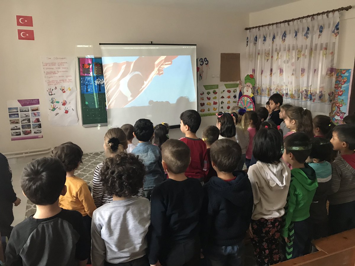 ZbeydeHanmAnao3's tweet photo. Milli şairimiz Mehmet Akif Ersoy’u anma etkinliklerimizi gerçekleştirdik. https://t.co/prpj6hRkIe