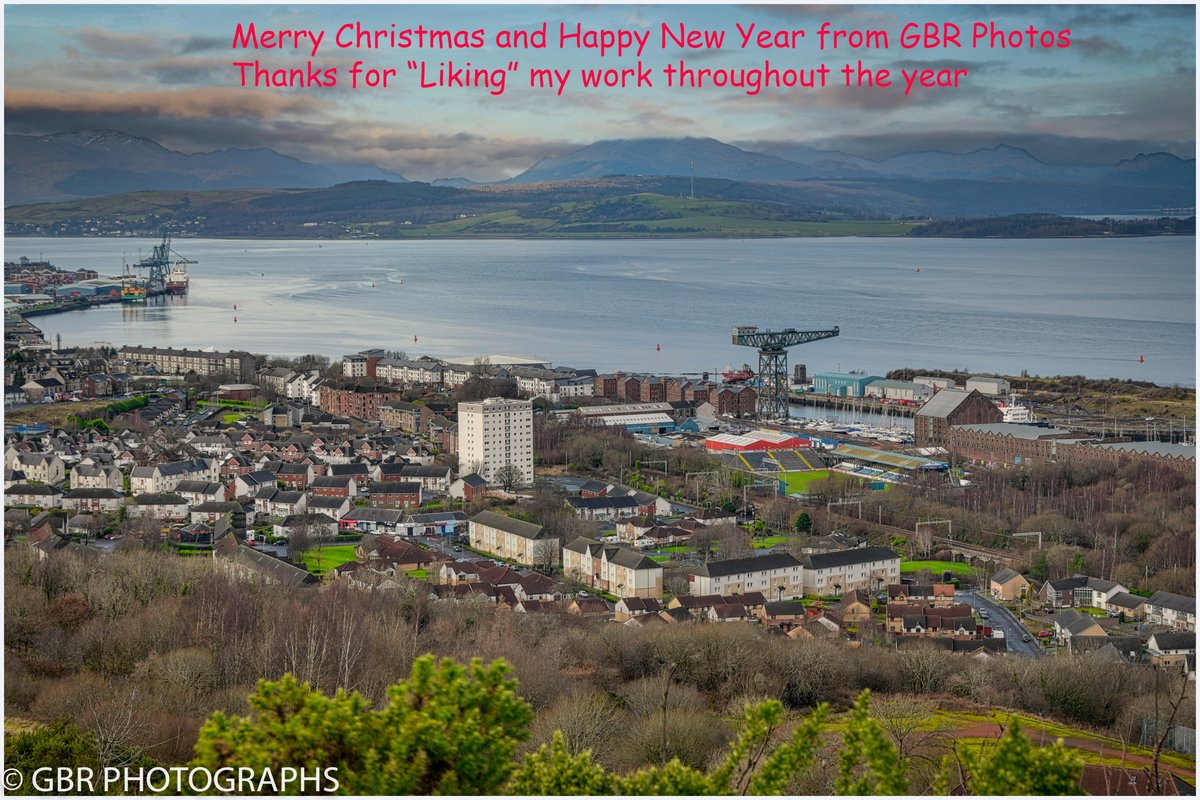 Christmas Eve, Greenock with a wee thank you to all of you who follow,like and share my facebook page as well as Twitter.  Thanks for being there! <a href="/Morton_FC/">Greenock Morton</a> <a href="/greenocktele/">Greenock Telegraph</a> <a href="/discinverclyde/">Discover Inverclyde</a> <a href="/jwdmarina/">JamesWattDockMarina</a>