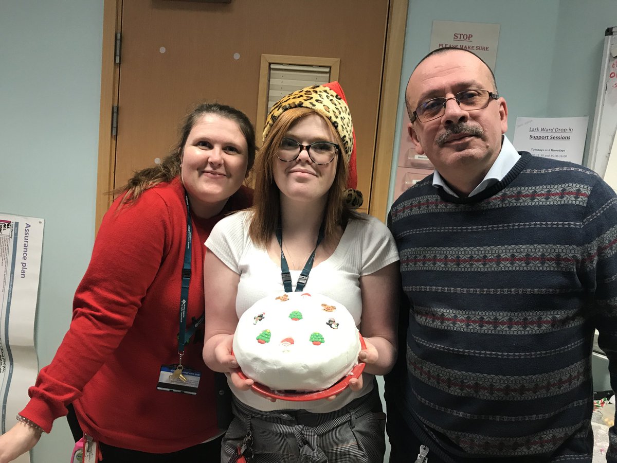 LWardnsft's tweet photo. 🎄🎅🏻Merry Christmas from Lark ward 🎅🏻🎄cake made by a service user #ChristmasEve #Christmastime #MerryChristmasEveryone https://t.co/Ee17eNwZhy
