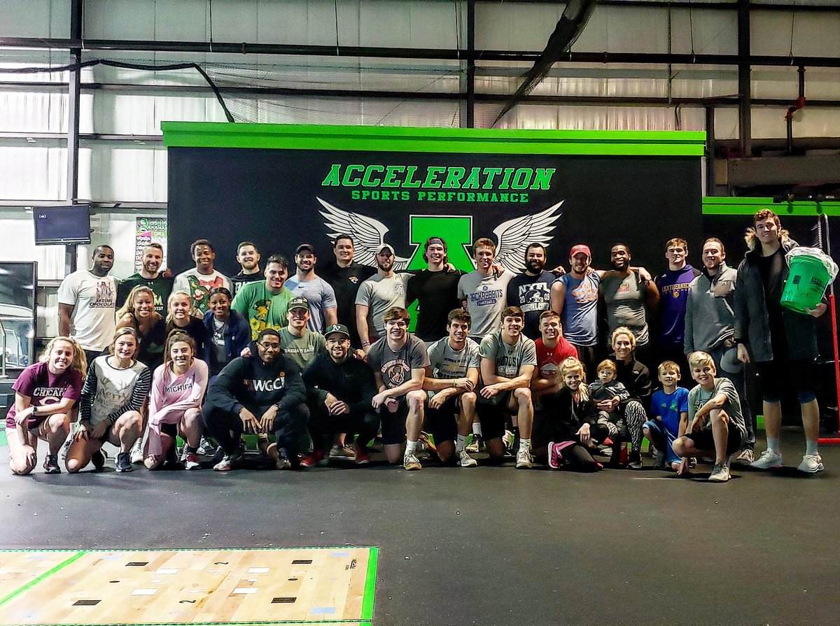 AccelerationPro's tweet image. The 10th Annual Christmas Eve Olympics!

Acceleration alumni from 2008-Now. If you missed this year's, we will see you December 24th 2020! 
#TrainFast💨