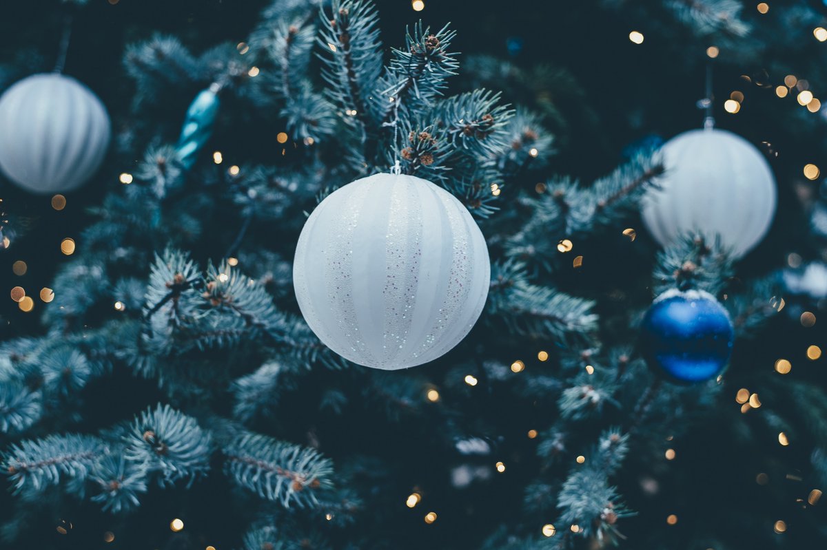 All of us here at Oovra Music wish you a happy, beautiful holiday season. May it be spent in the company of those you love, and of course, accompanied by an incredible soundtrack.