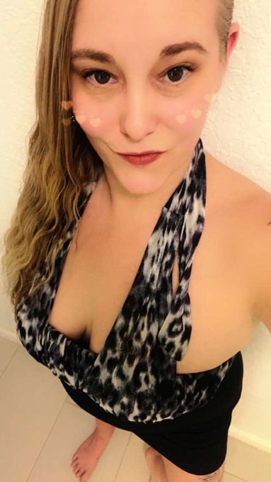 Merry Christmas Eve #milf #ChristmasEve #blondebakedbeauty https://t.co/i16zpR3D8k<a href="/tag/milf"class="tags">#milf</a><a href="/tag/christmaseve"class="tags">#ChristmasEve</a><a href="/tag/blondebakedbeauty"class="tags">#blondebakedbeauty</a>