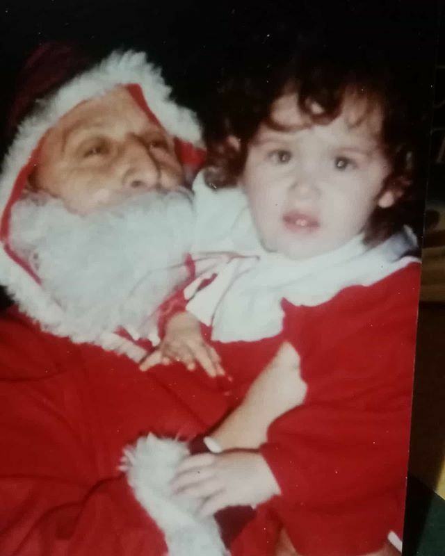 FrancescaPani's tweet photo. Disagio natalizio 1985
#buonatale https://t.co/Vz1p3yGPlT https://t.co/BEImljMfj2