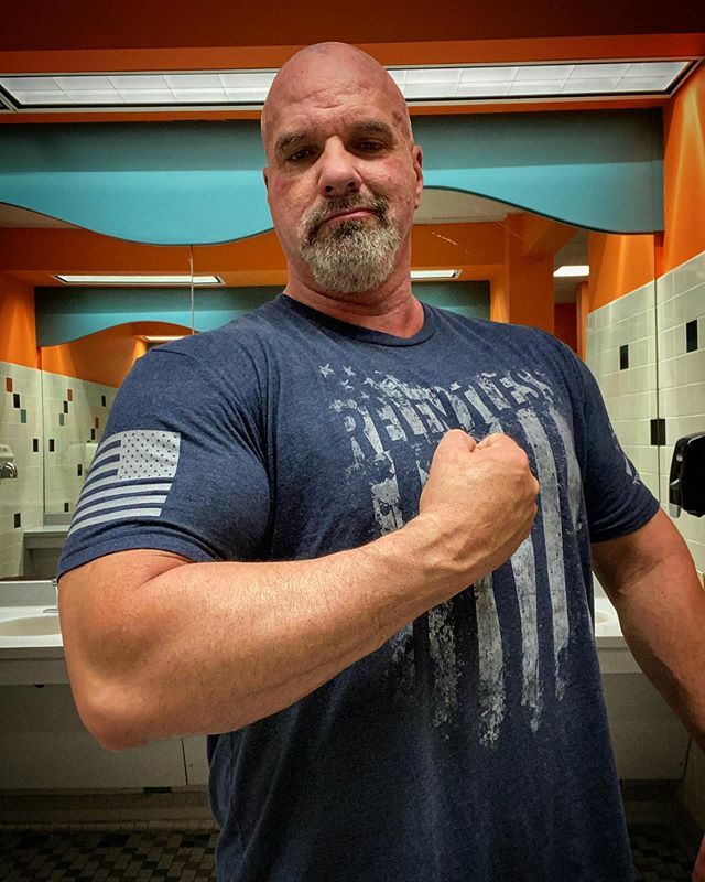 BruceWarfield's tweet photo. Arm day. #motivation #workout #gym #  #fitness #bodybuildinglifestyle #bodybuilding motivation #jacked #fitfam #nrбодибилдинг #musclemass #muscleguy #musclemen #beastmode #musclepump #lamusculation #dilf  #Übung #Muskel #gymaholic #musclephoto #kroppsbyg… https://t.co/vSE3mKz8wd https://t.co/zcygYI8ZjM