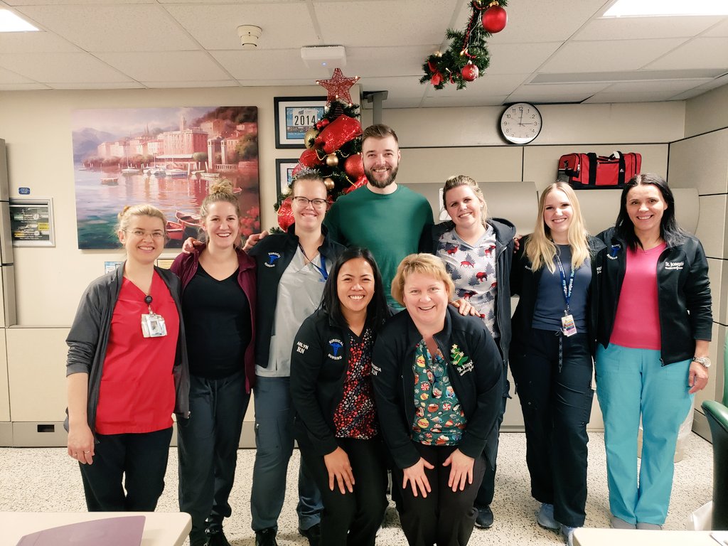 chowder726's tweet photo. Merry Christmas from our unit to yours! @STJOESHAMILTON #Team6Surgical #mystjoes https://t.co/SVemx2RVnn