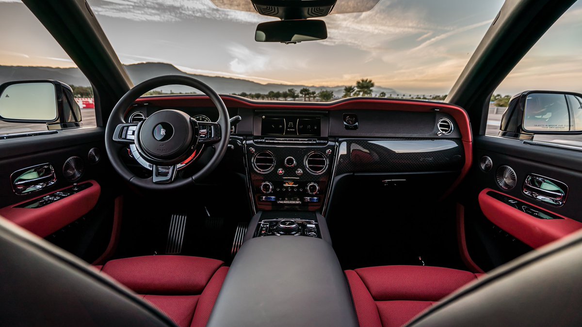 rollsroycemcna's tweet photo. Naughty, yet nice...
#RollsRoyce #BlackBadge #BlackBadgeCullinan #RRPower #DareToBeDifferent #Luxury https://t.co/3B0UrYlxmD