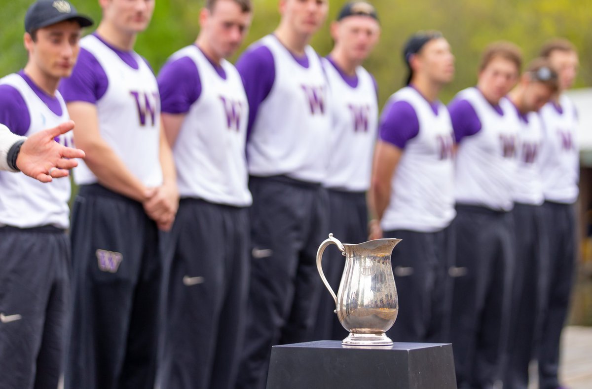UW_Rowing's tweet photo. 1️⃣1️⃣th Best Moment of 2019. Men’s Varsity 8 defeats California at the Montlake Cut to retain the Schoch Cup. The victory capped off a perfect sweep of all boats. 

#Bestof19 #19of2019 #packthecut #uofw #washingtonrowing #rowtownusa #bowdown #montlakecut #rowingu #rowing #rudern https://t.co/aRhe0NxGeg