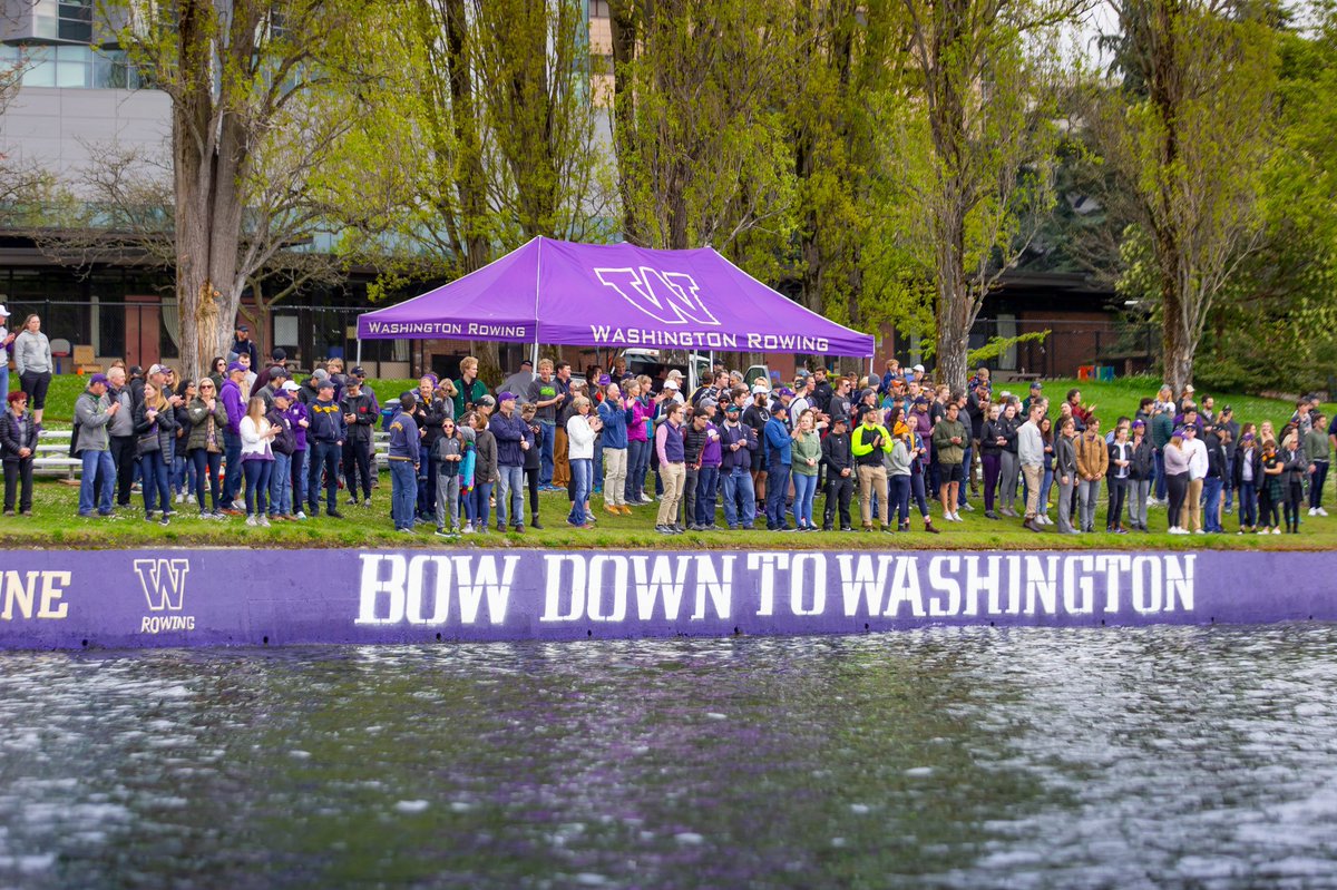UW_Rowing's tweet photo. 1️⃣1️⃣th Best Moment of 2019. Men’s Varsity 8 defeats California at the Montlake Cut to retain the Schoch Cup. The victory capped off a perfect sweep of all boats. 

#Bestof19 #19of2019 #packthecut #uofw #washingtonrowing #rowtownusa #bowdown #montlakecut #rowingu #rowing #rudern https://t.co/aRhe0NxGeg