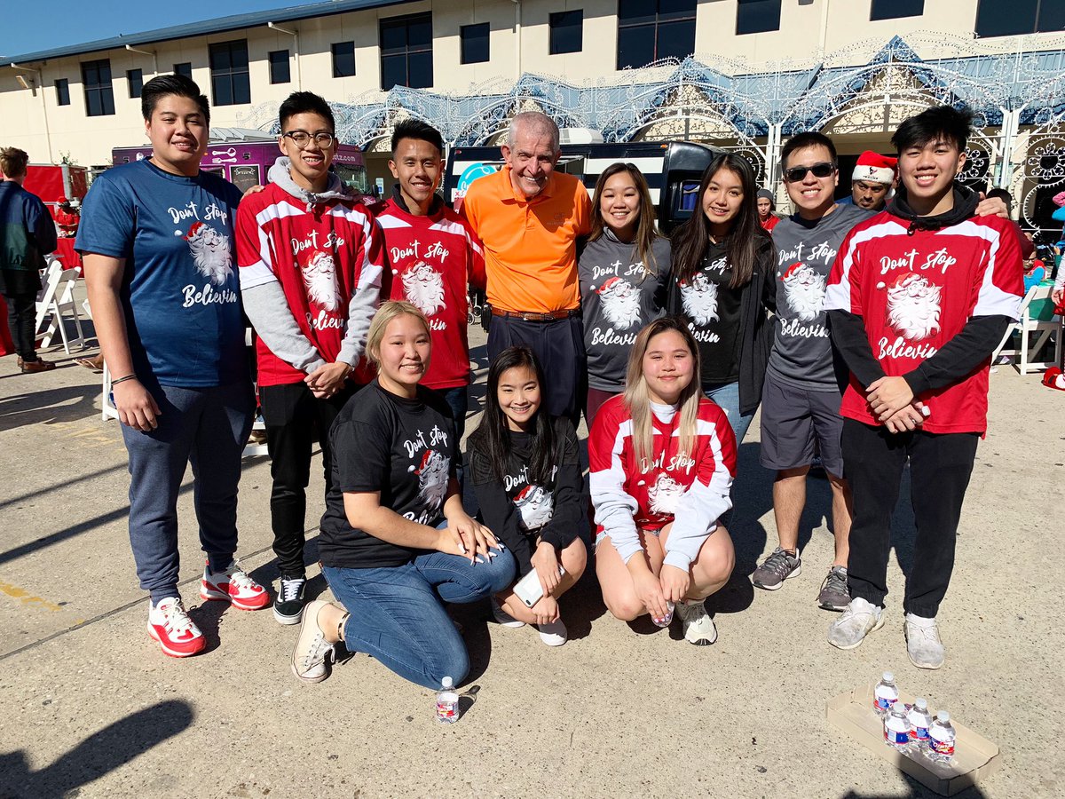 Merry Christmas Eve, everyone! Thank you <a href="/GFToday/">Gallery Furniture</a> and Matress Mack for allowing us to come help volunteer for your Christmas Eve Feast!