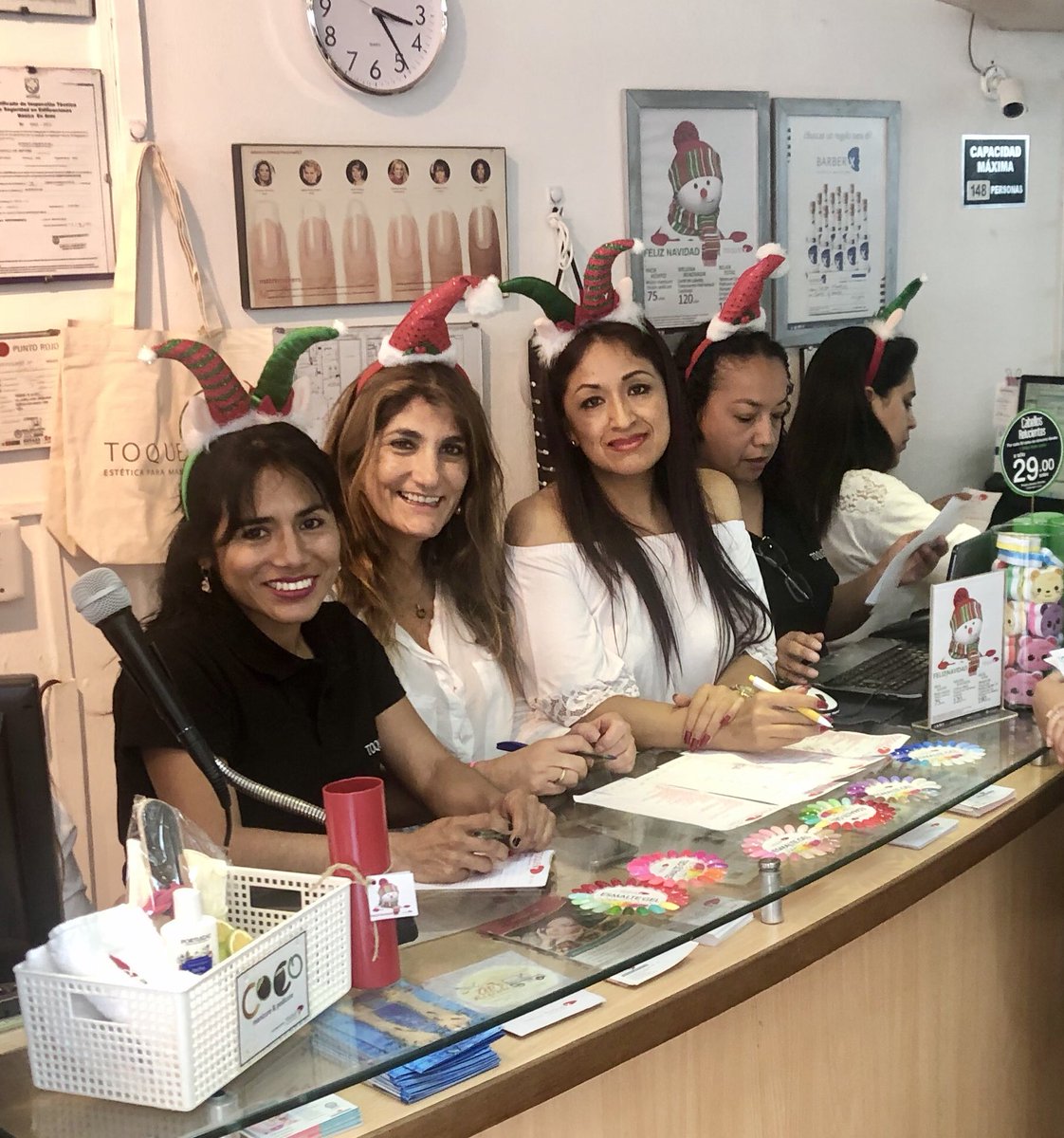xruizrosas's tweet photo. Feliz Navidad 🎄🎁 #ToqueX https://t.co/uONOxMZjRM