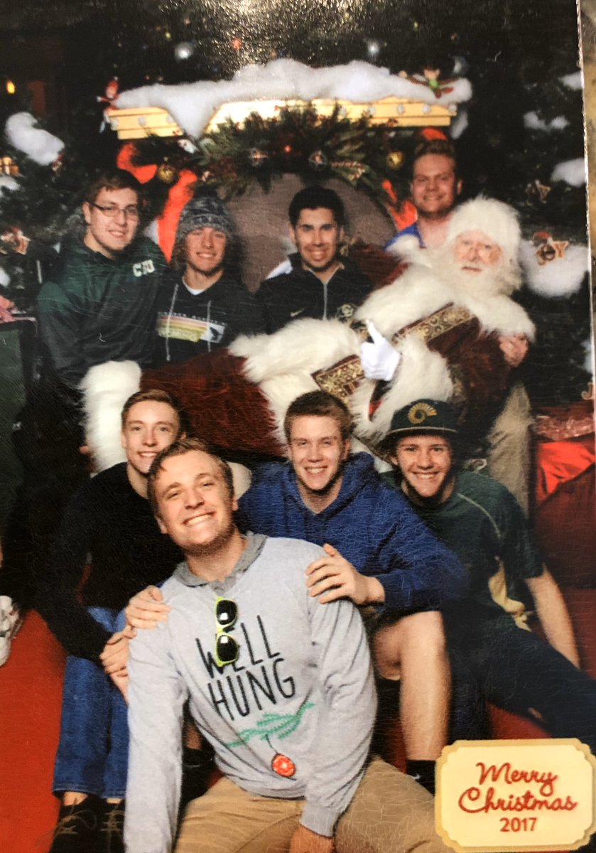 HestonPaige's tweet photo. 4 years of Santa Pics. 4 years of Santa sitting on my lap. Good to have everyone back together. Excited for more pictures in the future. #SantaPic #FatAssFam @KBAshkid @TheChanTrain @jamesdunagan17 @giglio_james @DYods11 @tater7322 @HeepJake https://t.co/29y6Bll30m